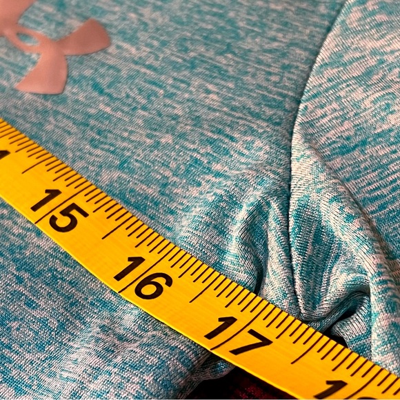 Under Armour Women’s Tech Short Sleeve V Neck Top - Picture 6 of 9